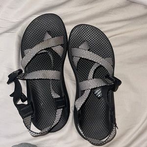 chacos US size 8